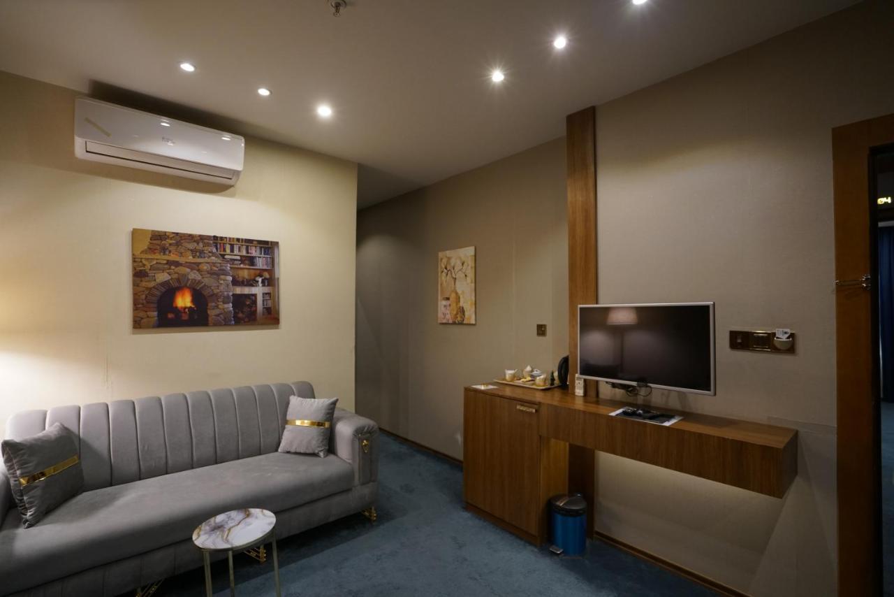 Gratus Hotel Erbil Bagian luar foto