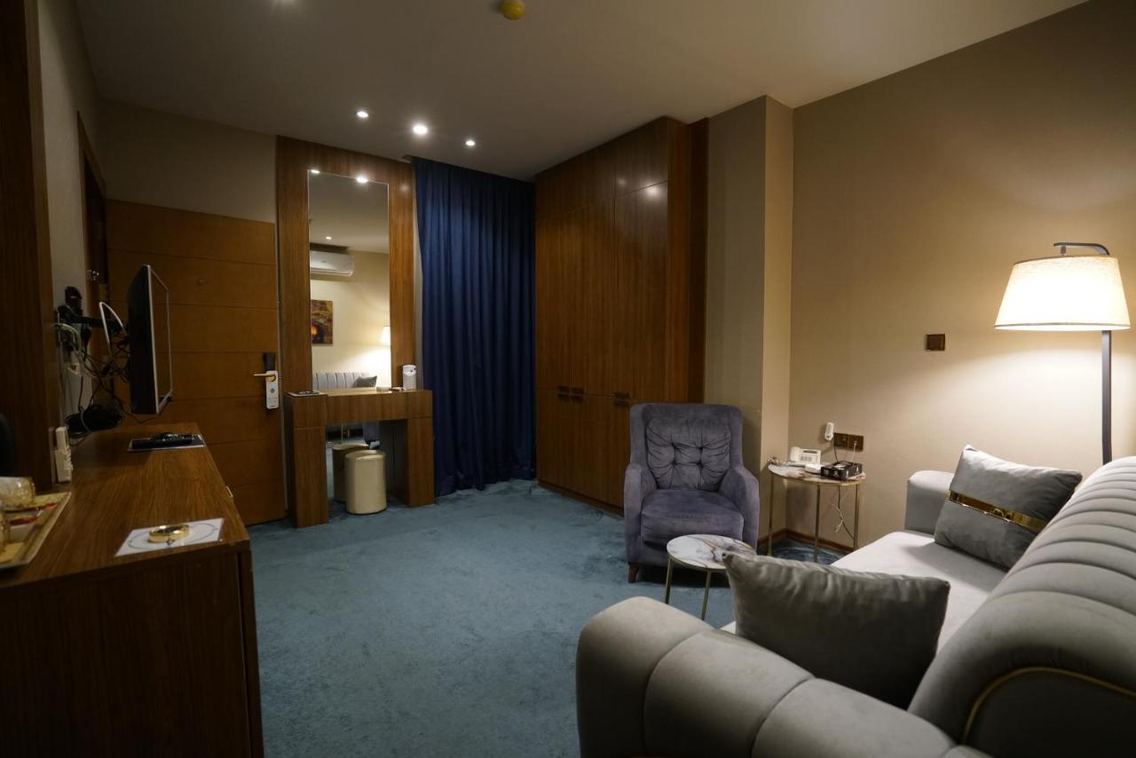 Gratus Hotel Erbil Bagian luar foto