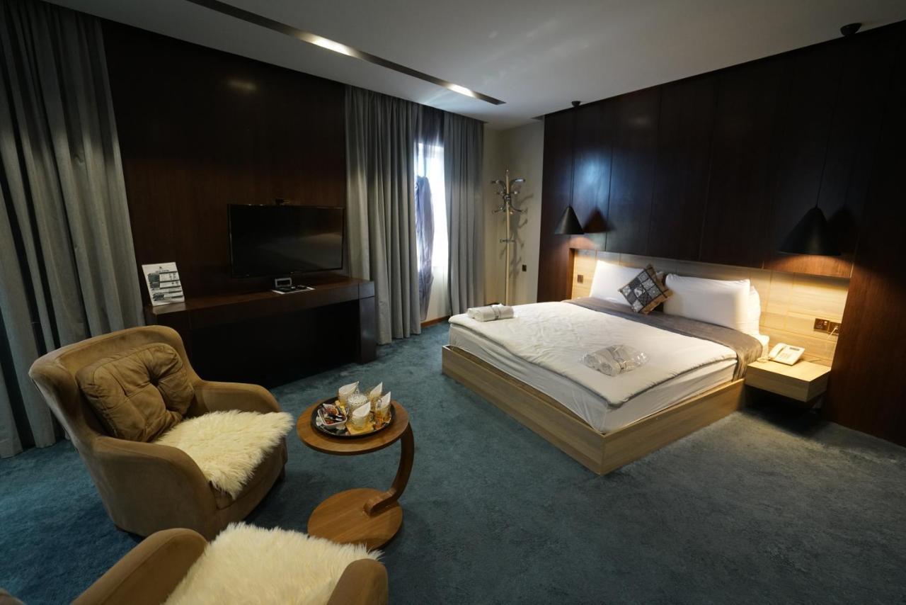 Gratus Hotel Erbil Bagian luar foto